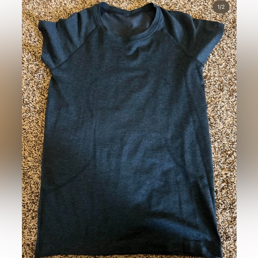 Lululemon navy swiftly tech short sleeve